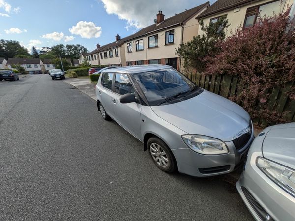 Skoda Fabia Hatchback, Petrol, 2008, Silver