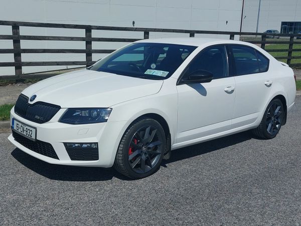 Skoda Octavia Saloon, Diesel, 2015, White