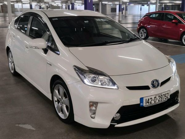 Toyota Prius Hatchback, Petrol Hybrid, 2014, White