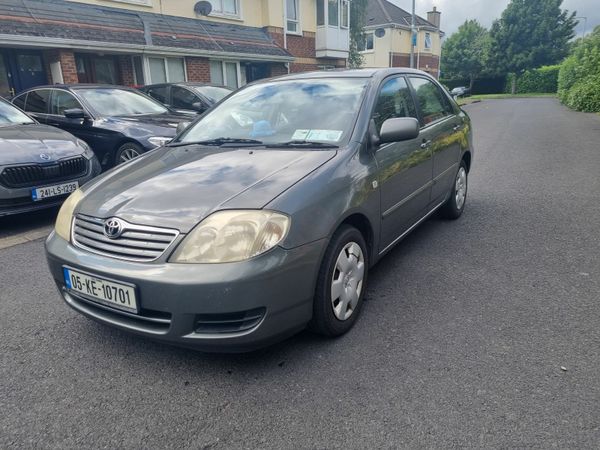 Toyota Corolla Saloon, Petrol, 2005, Grey