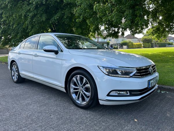 Volkswagen Passat Saloon, Diesel, 2016, White