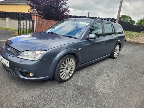 Ford Mondeo Estate, Petrol, 2003, Grey