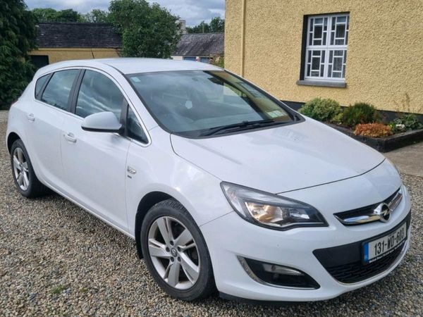 Opel Astra MPV, Diesel, 2013, White