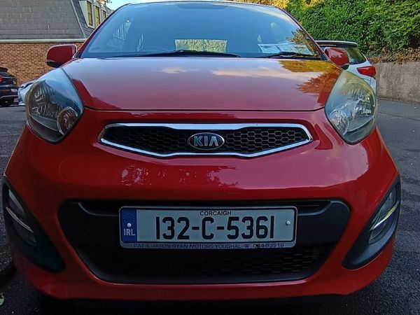 Kia Picanto Hatchback, Petrol, 2013, Red