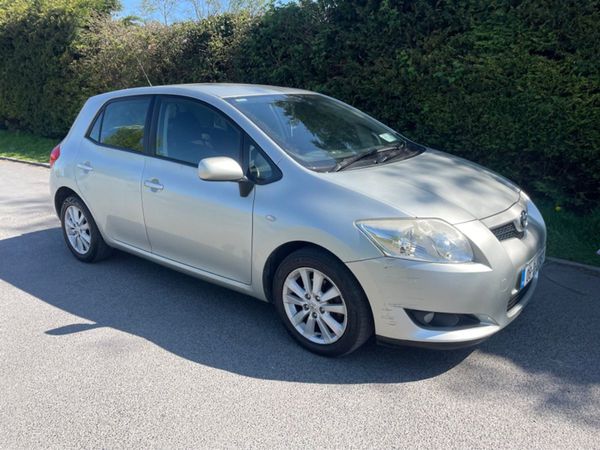 Toyota Auris Hatchback, Petrol, 2008, Silver