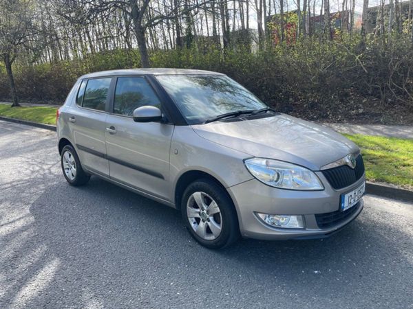 Skoda Fabia Hatchback, Petrol, 2012, Beige