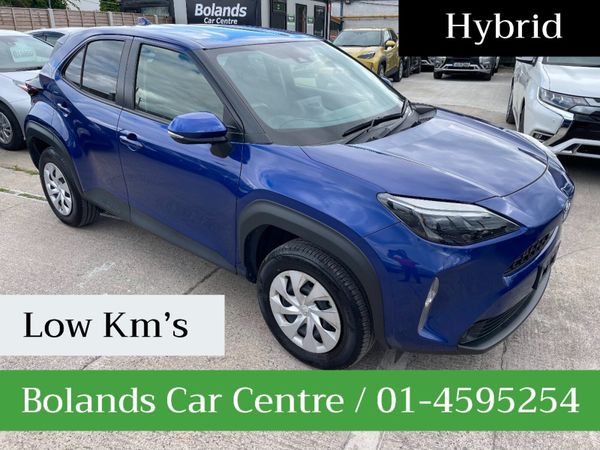 Toyota Yaris Cross Hatchback, Petrol Hybrid, 2021, Blue