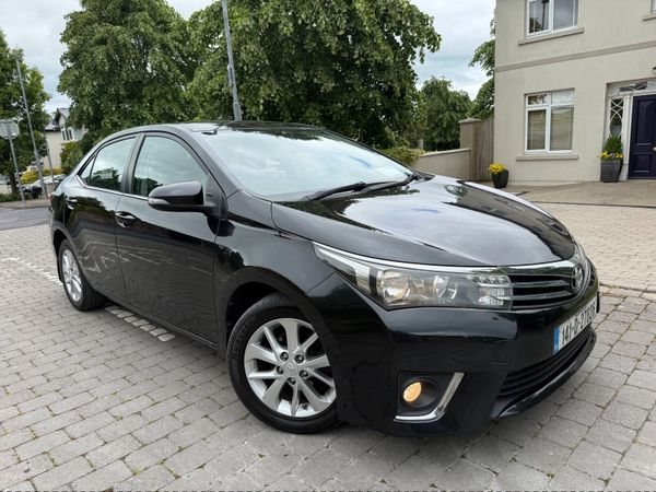 Toyota Corolla Saloon, Diesel, 2014, Black