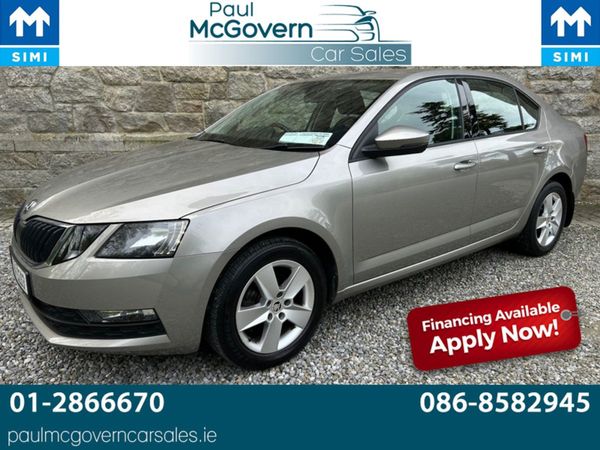 Skoda Octavia Hatchback, Diesel, 2017, Beige