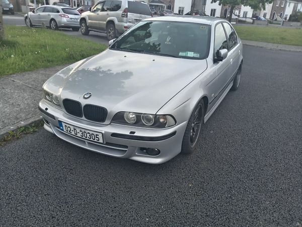 BMW 5-Series Saloon, Petrol, 2002, Silver