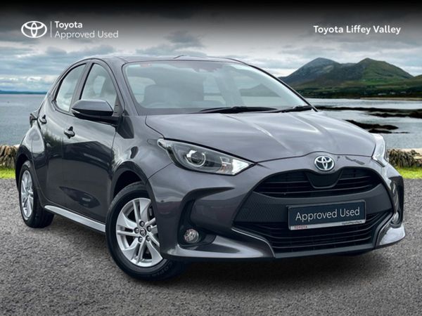 Toyota Yaris Hatchback, Petrol Hybrid, 2023, Grey