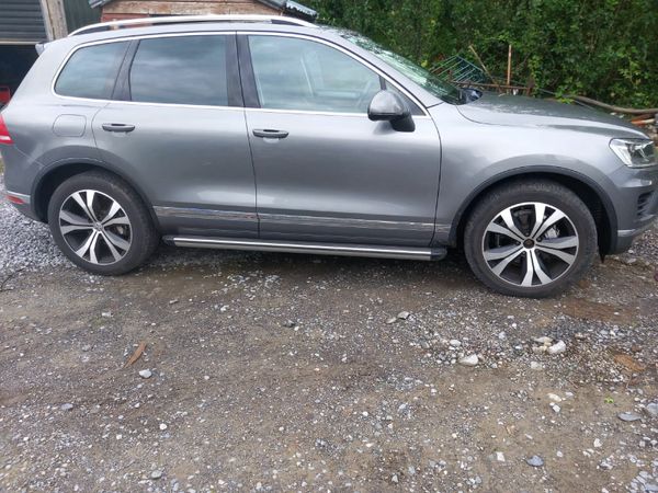 Volkswagen Touareg SUV, Diesel, 2015, Grey