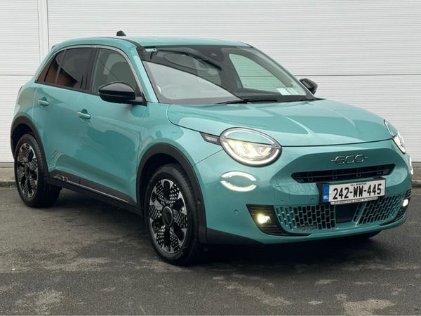 Fiat 600 Hatchback, Petrol, 2024, Blue
