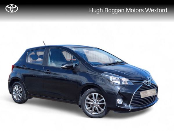 Toyota Yaris Hatchback, Petrol, 2017, Black