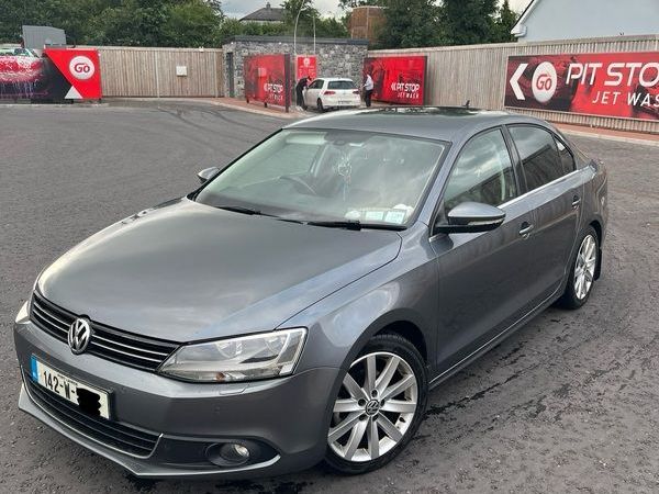 Volkswagen Jetta Saloon, Diesel, 2014, Grey