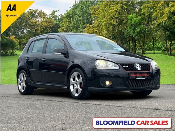 Volkswagen Golf Hatchback, Petrol, 2005, Black