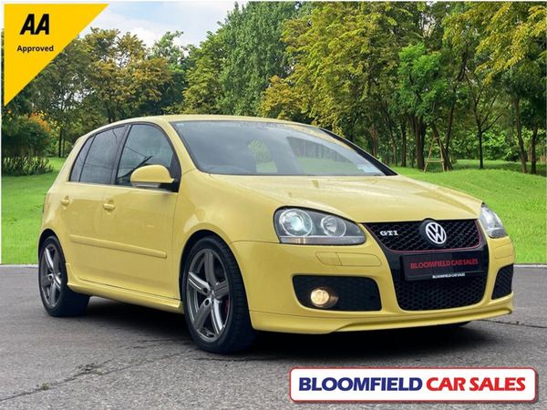 Volkswagen Golf Hatchback, Petrol, 2009, Yellow