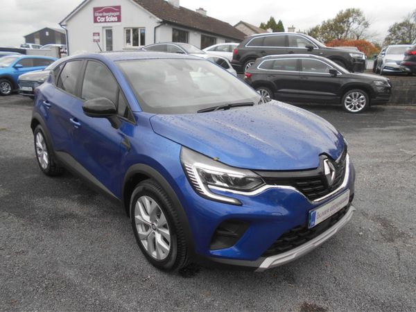 Renault Captur Hatchback, Petrol, 2022, Blue