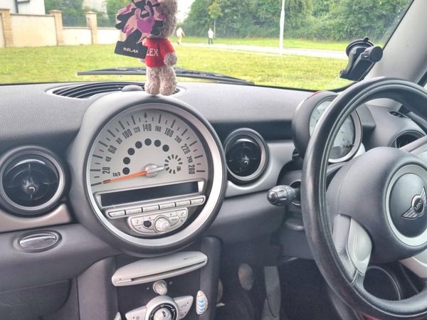 Mini Cooper Hatchback, Petrol, 2007, Red