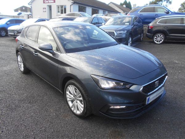 SEAT Leon Hatchback, Petrol, 2022, Grey