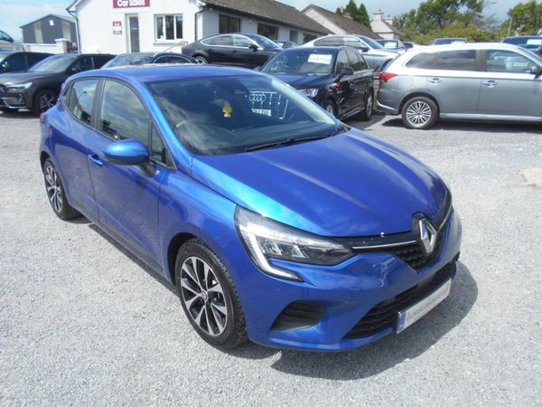 Renault Clio Hatchback, Petrol, 2022, Blue