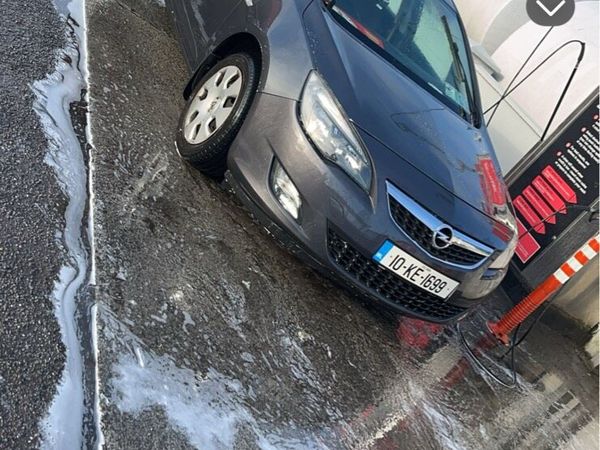 Opel Astra Hatchback, Diesel, 2010, Grey