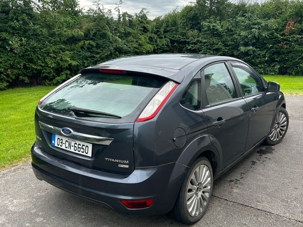Ford Focus Hatchback, Diesel, 2009, Grey