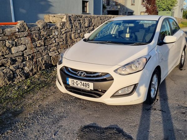 Hyundai i30 Hatchback, Diesel, 2012, White