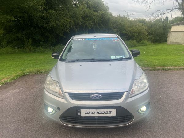 Ford Focus Hatchback, Diesel, 2010, Silver