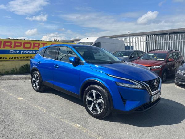Nissan Qashqai MPV, Petrol, 2022, Blue