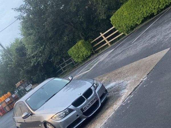 BMW 3-Series Saloon, Diesel, 2010, Grey