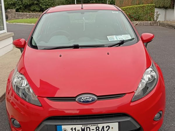Ford Fiesta Hatchback, Petrol, 2011, Red