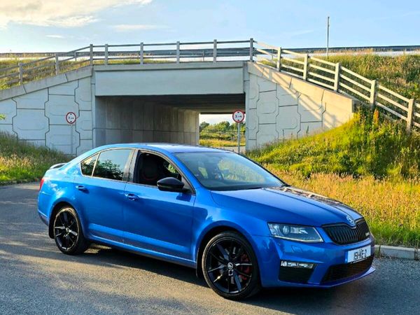 Skoda Octavia Saloon, Diesel, 2015, Blue