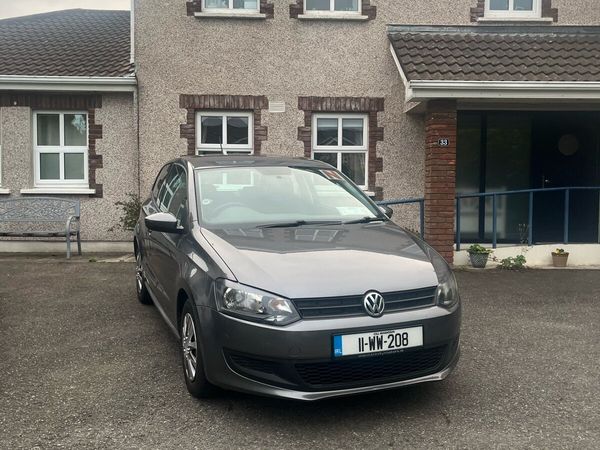 Volkswagen Polo Hatchback, Petrol, 2011, Grey