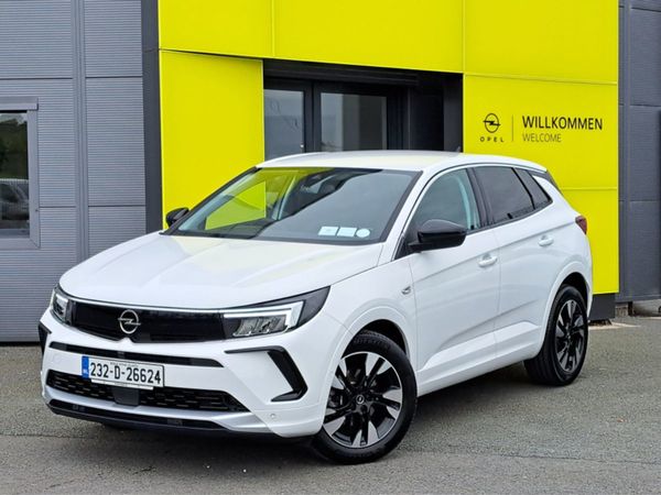 Opel Grandland SUV, Petrol, 2023, White