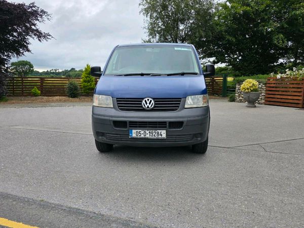 Volkswagen Shuttle Minibus, Diesel, 2005, Blue