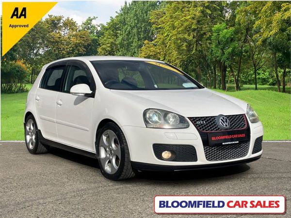 Volkswagen Golf Hatchback, Petrol, 2008, White