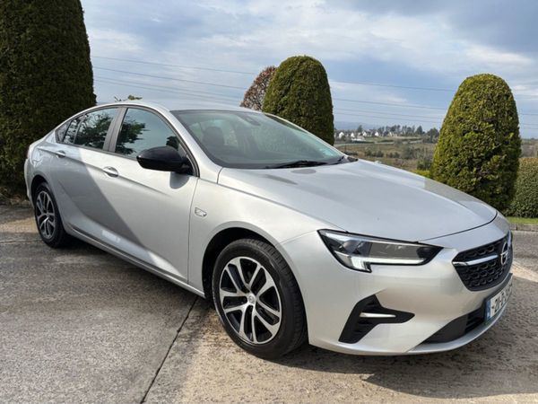 Opel Insignia Hatchback, Diesel, 2021, Grey
