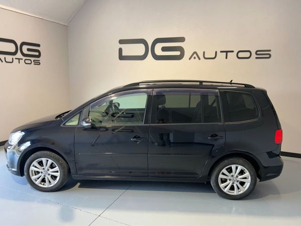 Volkswagen Touran MPV, Petrol, 2015, Black