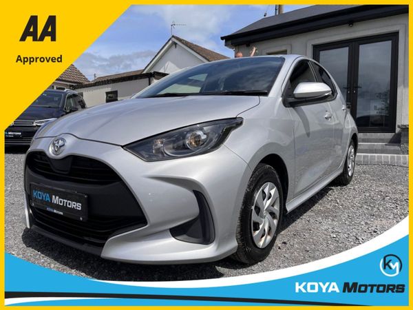 Toyota Yaris Hatchback, Petrol, 2021, Silver