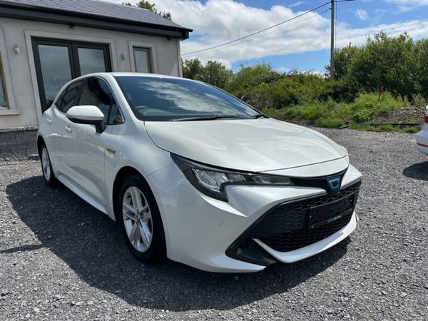 Toyota Corolla Hatchback, Petrol Hybrid, 2020, White