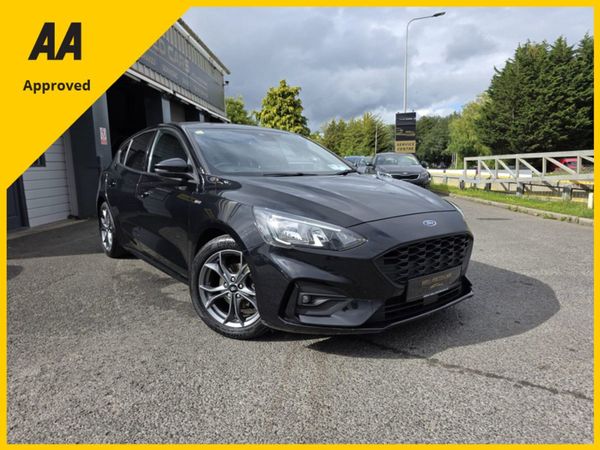 Ford Focus Hatchback, Petrol, 2019, Black