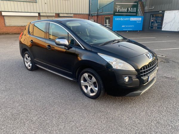 Peugeot 3008 MPV, Diesel, 2011, Black