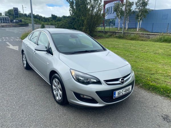 Opel Astra Saloon, Petrol, 2016, Silver