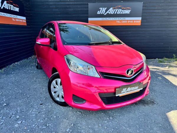 Toyota Yaris Hatchback, Petrol, 2014, Red