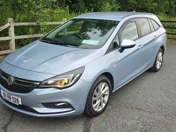 Vauxhall Astra Estate, Diesel, 2019, Silver
