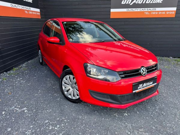 Volkswagen Polo Hatchback, Petrol, 2012, Red