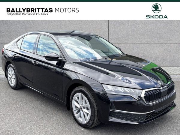 Skoda Octavia Saloon, Petrol, 2025, Black