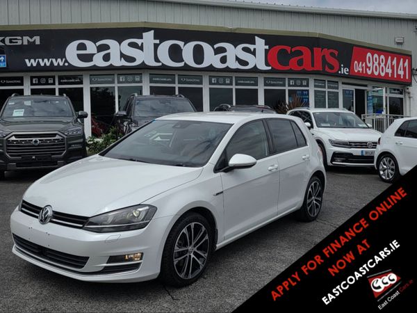 Volkswagen Golf Hatchback, Petrol, 2014, White