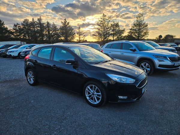 Ford Focus Hatchback, Diesel, 2017, Blue